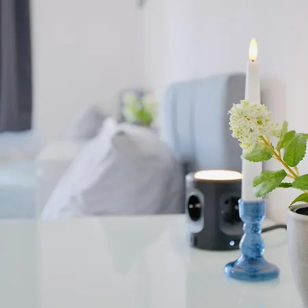 Pietsch - 6 Personen-3 Schlafzimmer- Boxspringbetten- Smart Tv- Balkon- Zentral Celle