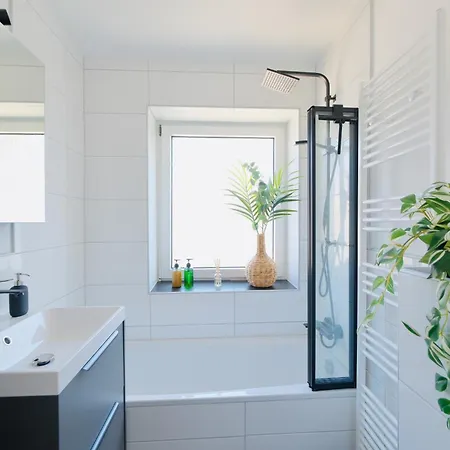 Apartamento Pietsch - 6 Personen-3 Schlafzimmer- Boxspringbetten- Smart Tv- Balkon- Zentral