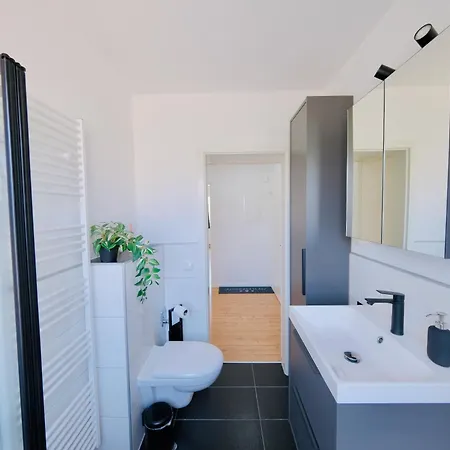 Pietsch - 6 Personen-3 Schlafzimmer- Boxspringbetten- Smart Tv- Balkon- Zentral Apartamento *