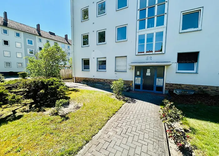 Pietsch - 6 Personen-3 Schlafzimmer- Boxspringbetten- Smart Tv- Balkon- Zentral Apartman Celle