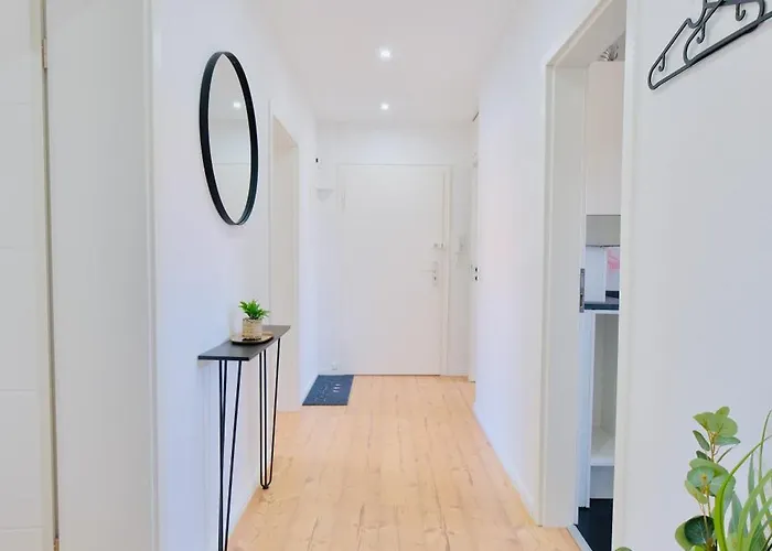 Pietsch - 6 Personen-3 Schlafzimmer- Boxspringbetten- Smart Tv- Balkon- Zentral